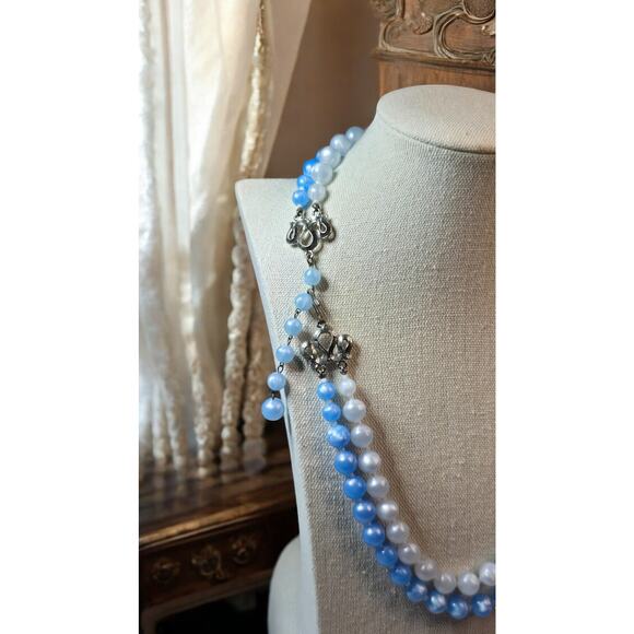 Blue and White with Decorative Silver Hook Clasp Beaded Vintage Necklace - Picture 2 of 5